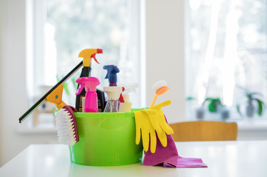5 Benefits of Switching to Natural Cleaning Products (from toxic chemicals)