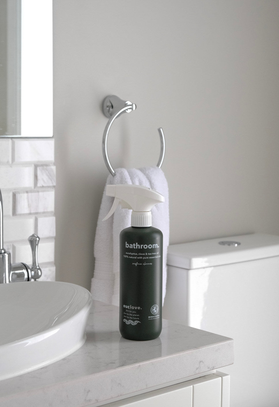 Bathroom & Mould Cleaner with Clove oil - Clean Conscious Award winner 2025